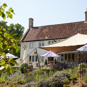 The Wheatsheaf Combe Hay Gasthof